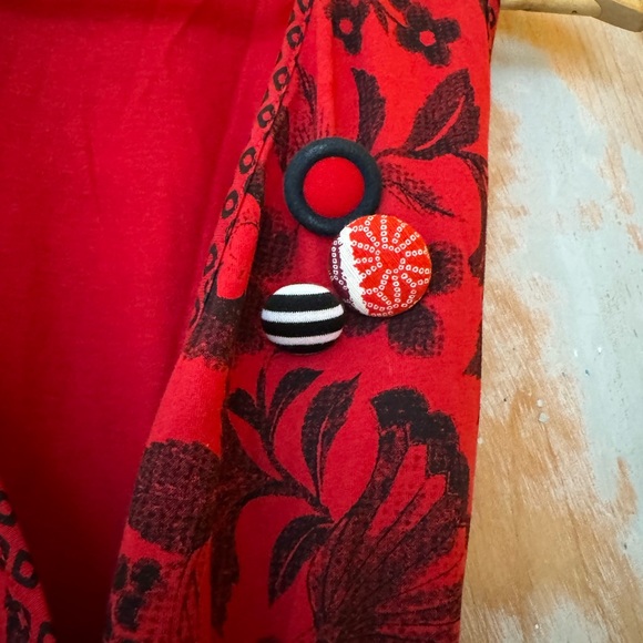 Australian brand, Yoshi Jones, red/black sleeveless wrap around dress with tie. - Picture 2 of 5